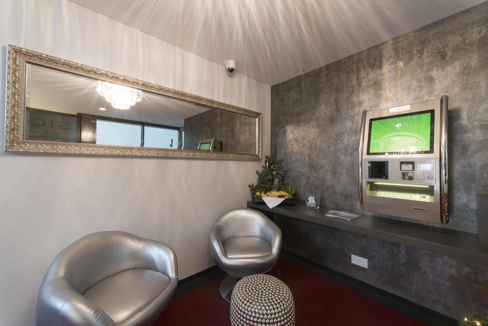 Hotel My Way Zuerich 瓦利塞伦 外观 照片